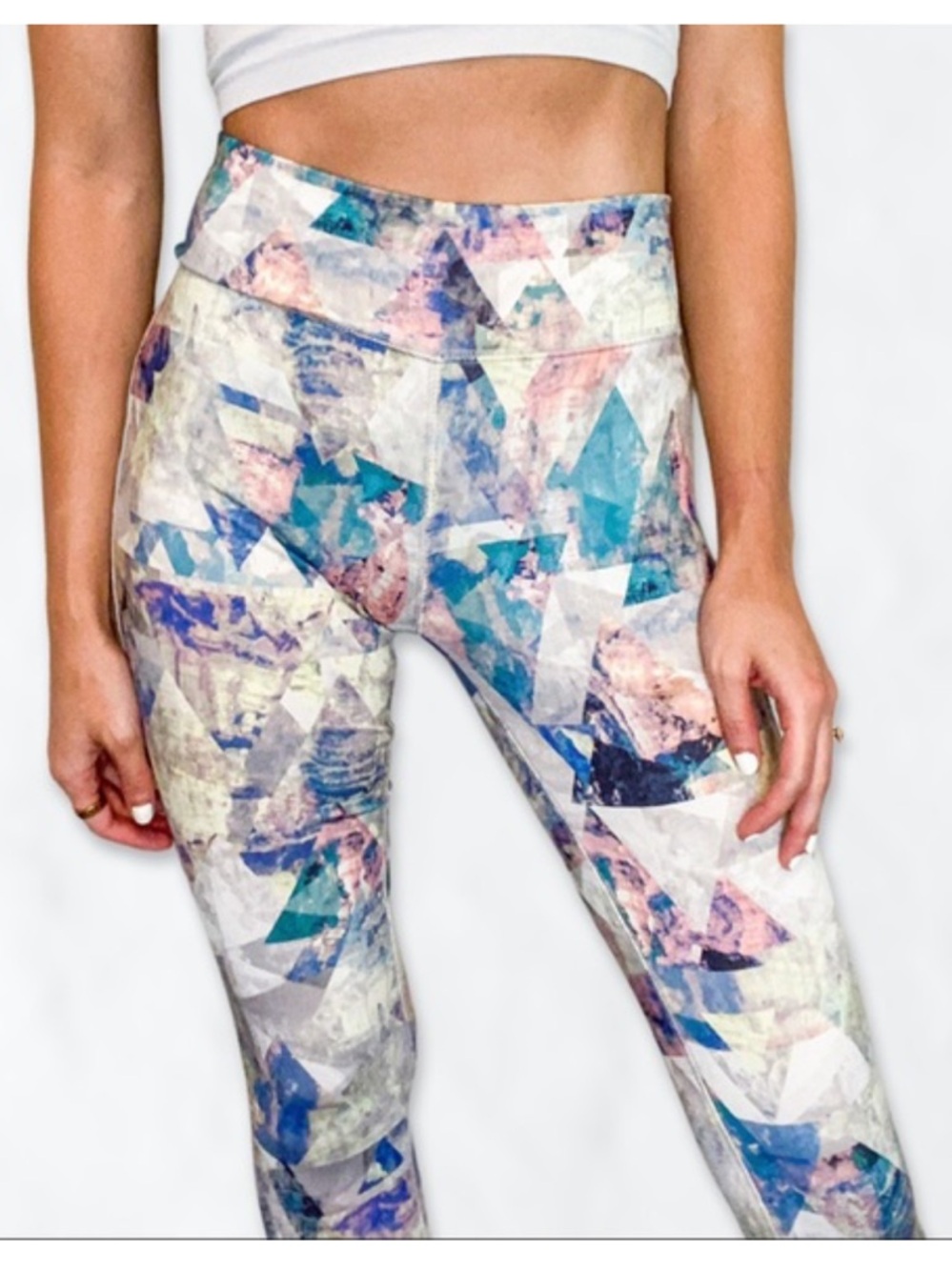 🔥 Mossimo Pastel Geo Print Leggings